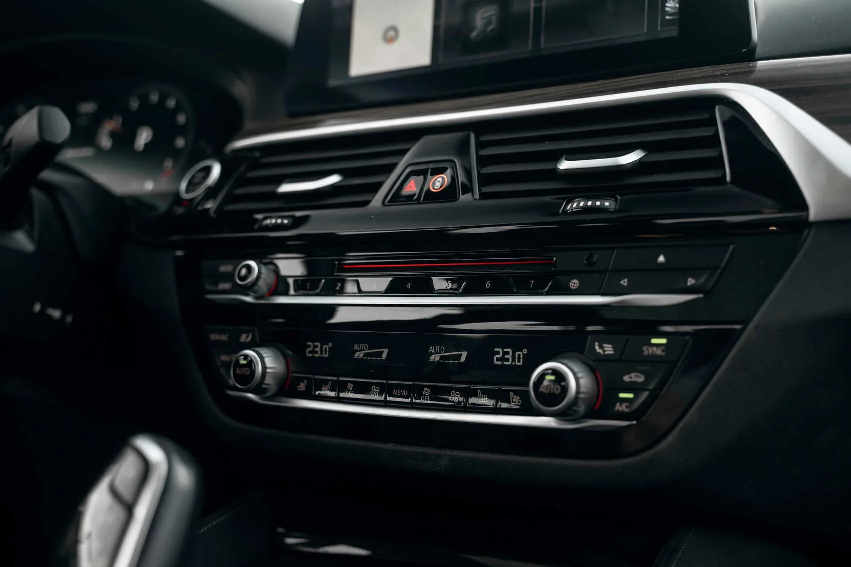 BMW M550 — Photo 12