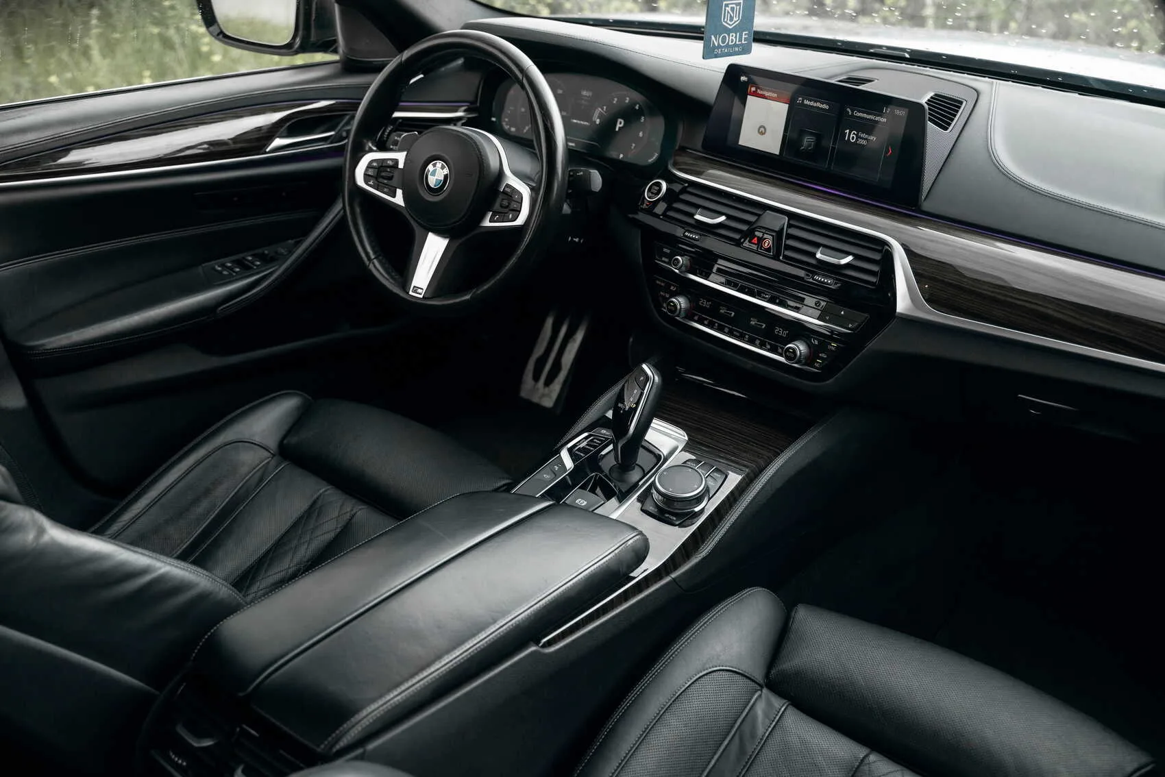 BMW M550 — Photo 10