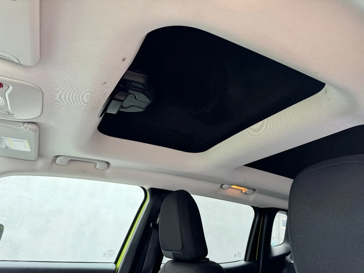 Jeep Renegade — Photo 4