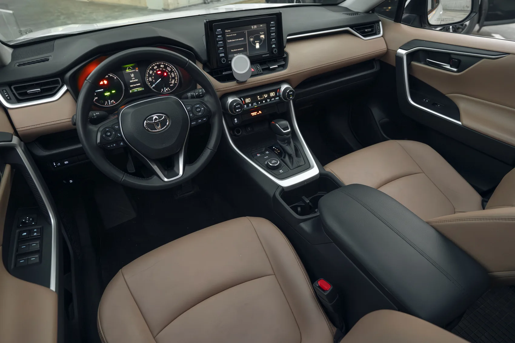 Toyota Rav-4 — Photo 8