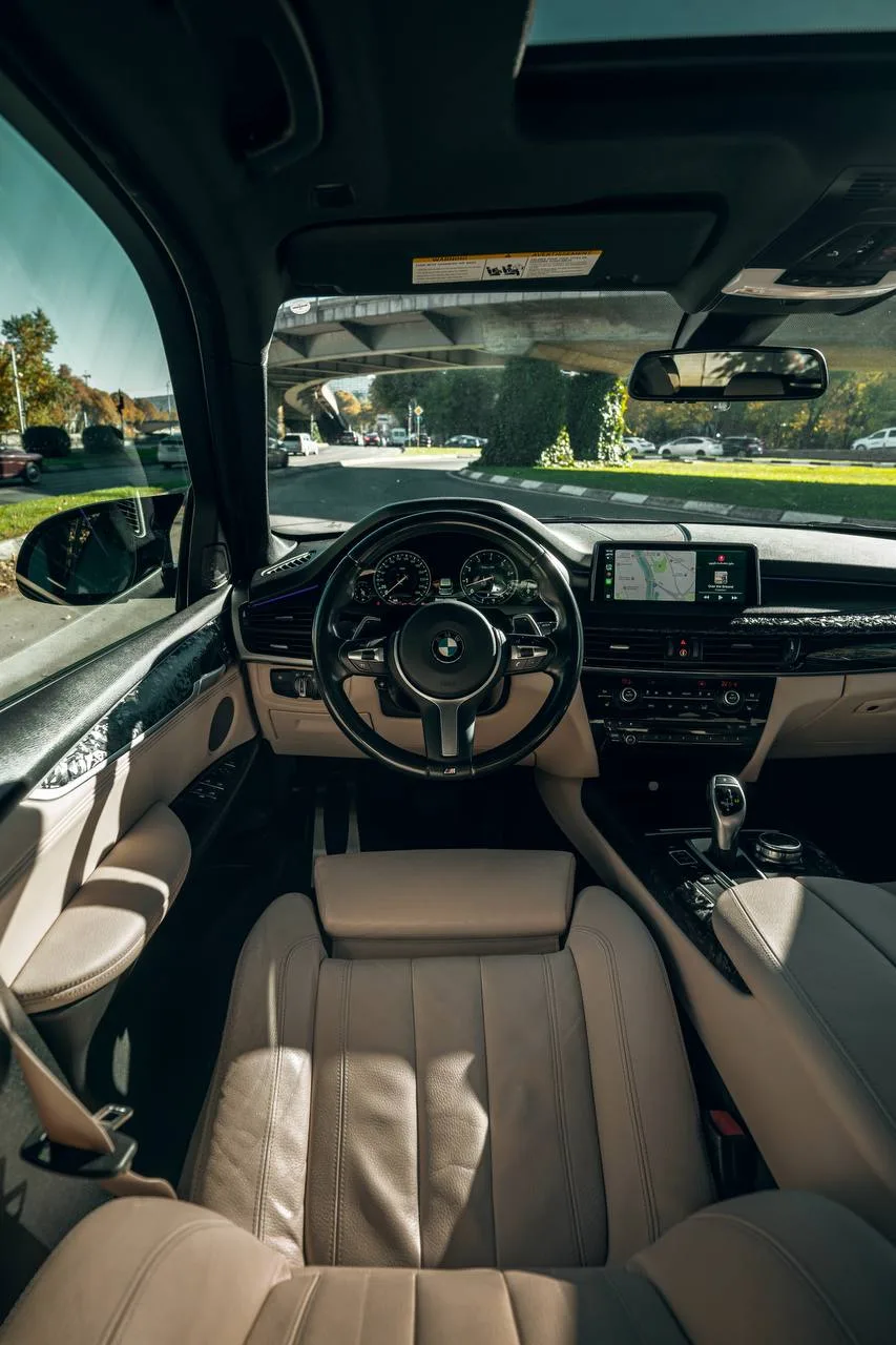 BMW X5 — Photo 12
