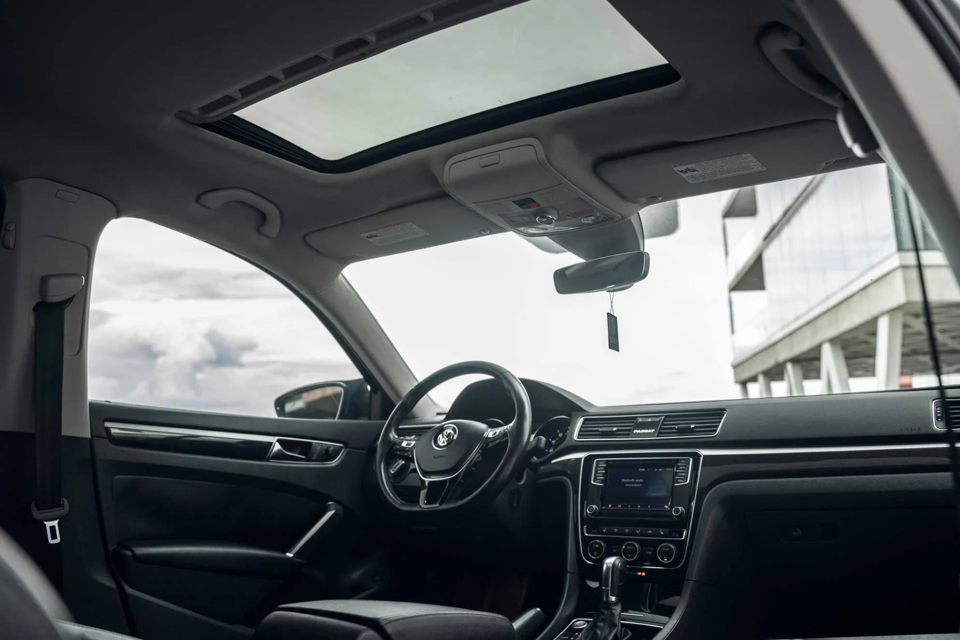 VW Passat R-Line — Photo 13