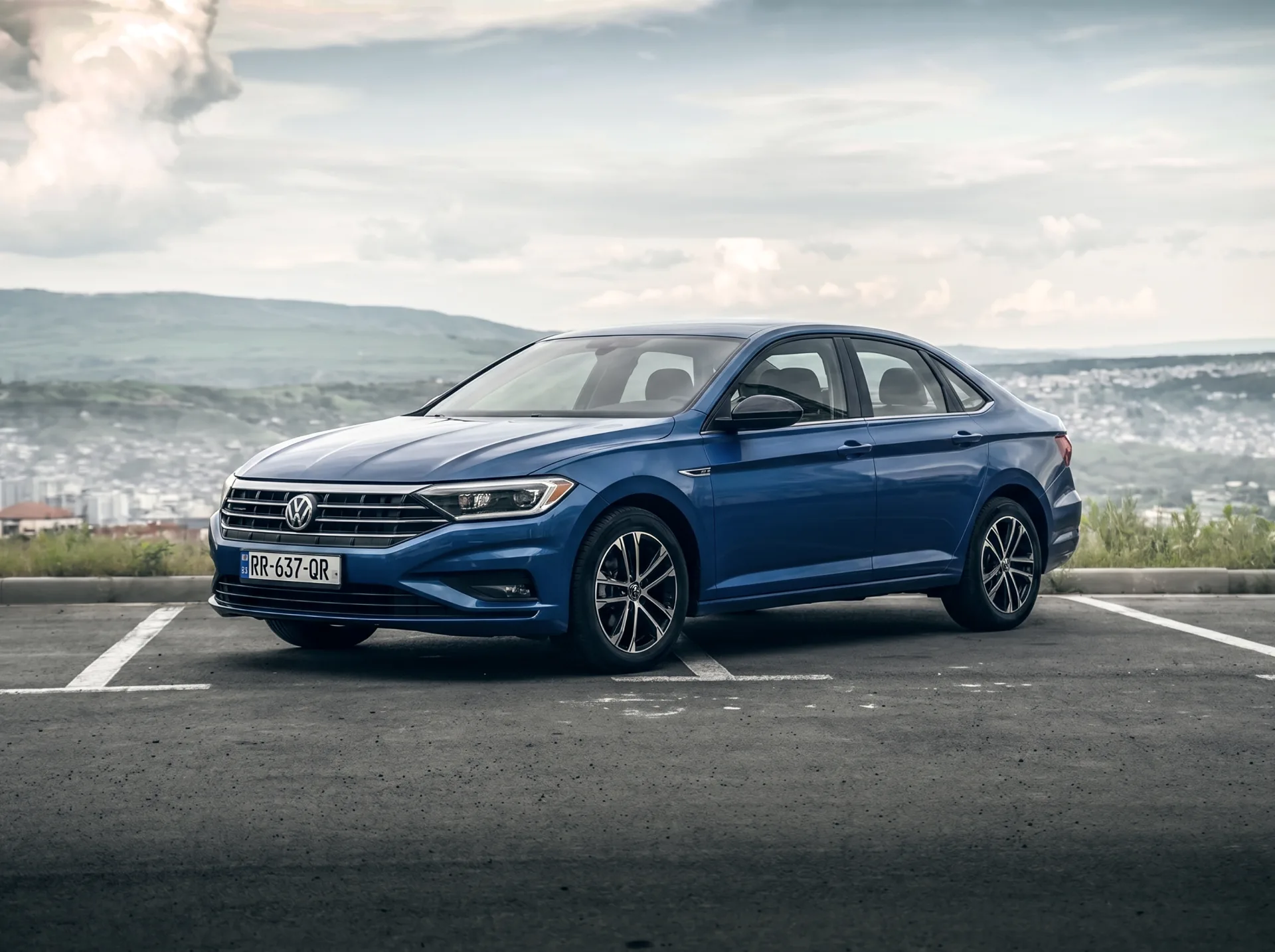 Volkswagen Jetta Sport 2025 - side view